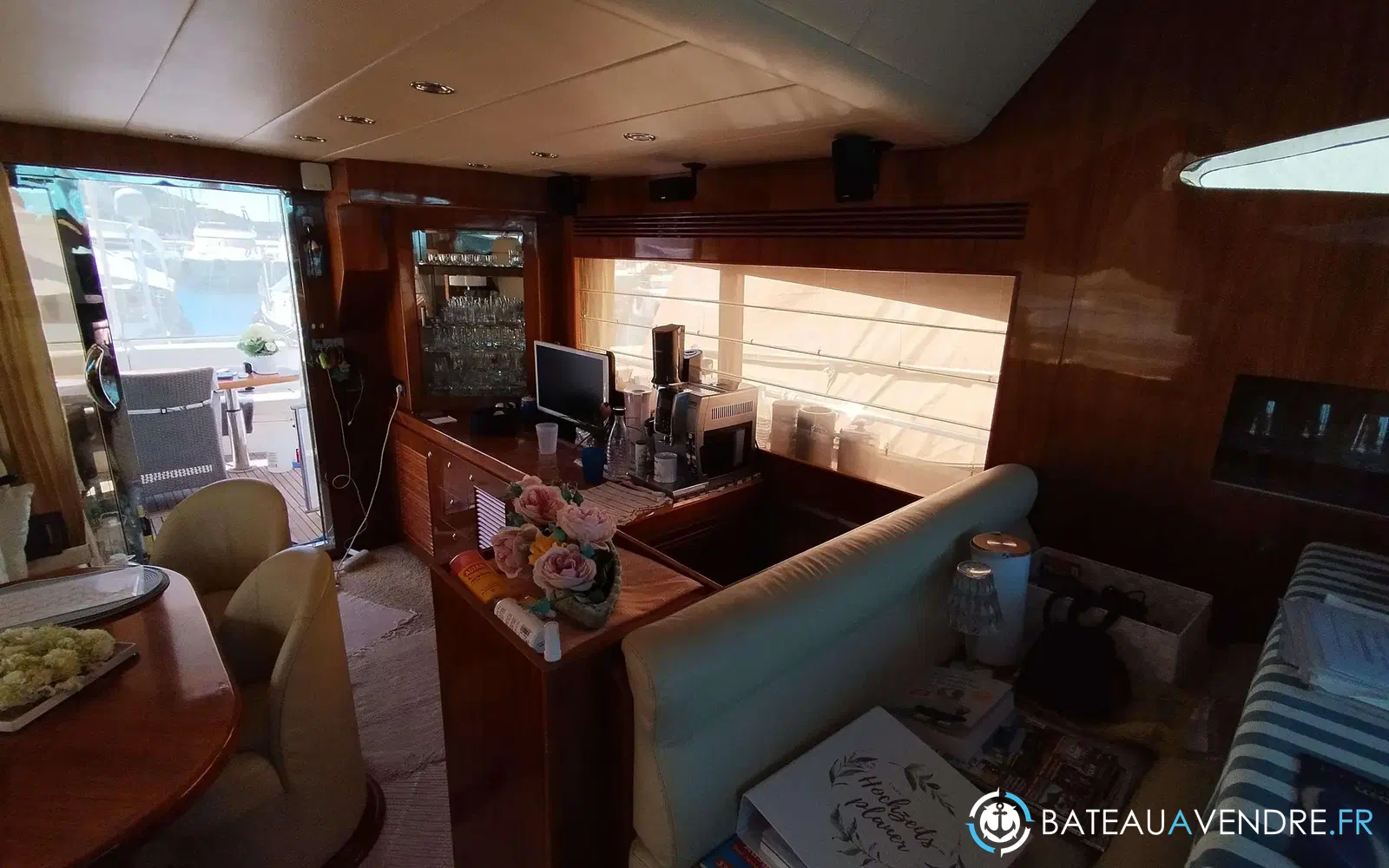 slider 12 Elegance Yachts Elegance 54