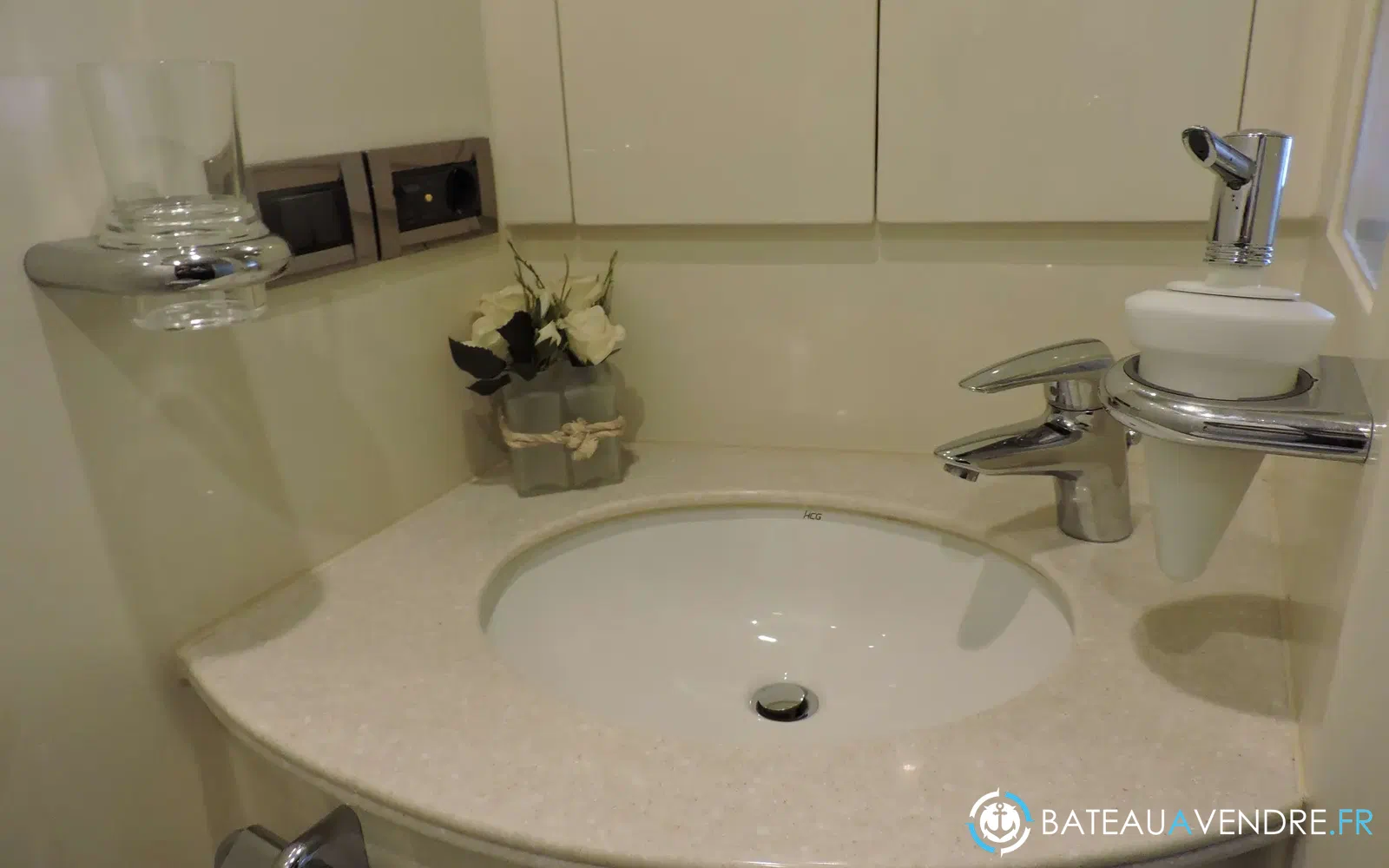 slider 20 Elegance Yachts Elegance 54