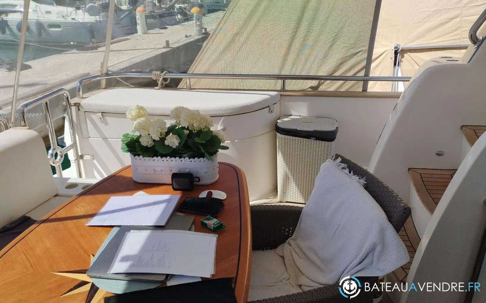 slider 28 Elegance Yachts Elegance 54