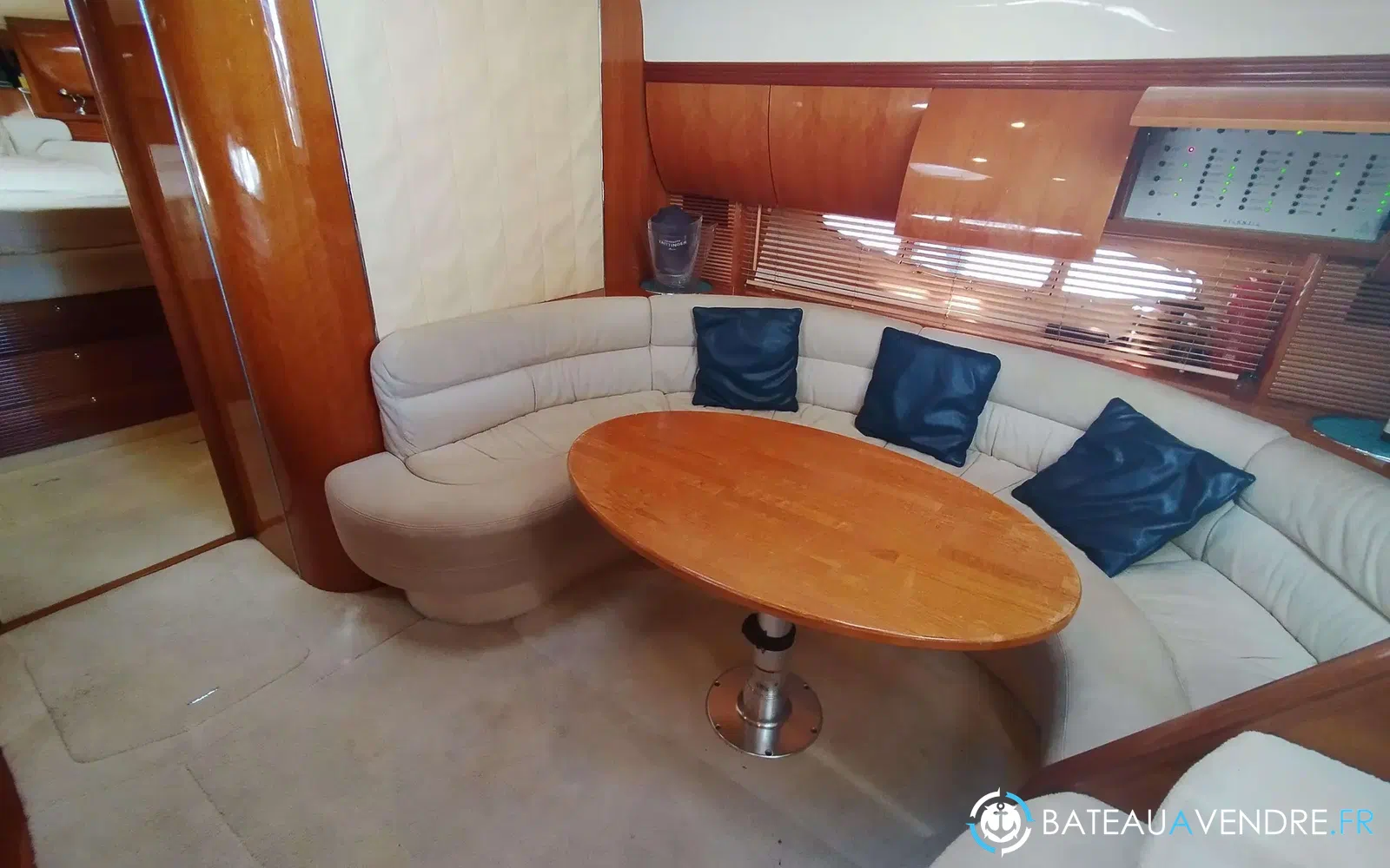 slider 6 Azimut Atlantis 42