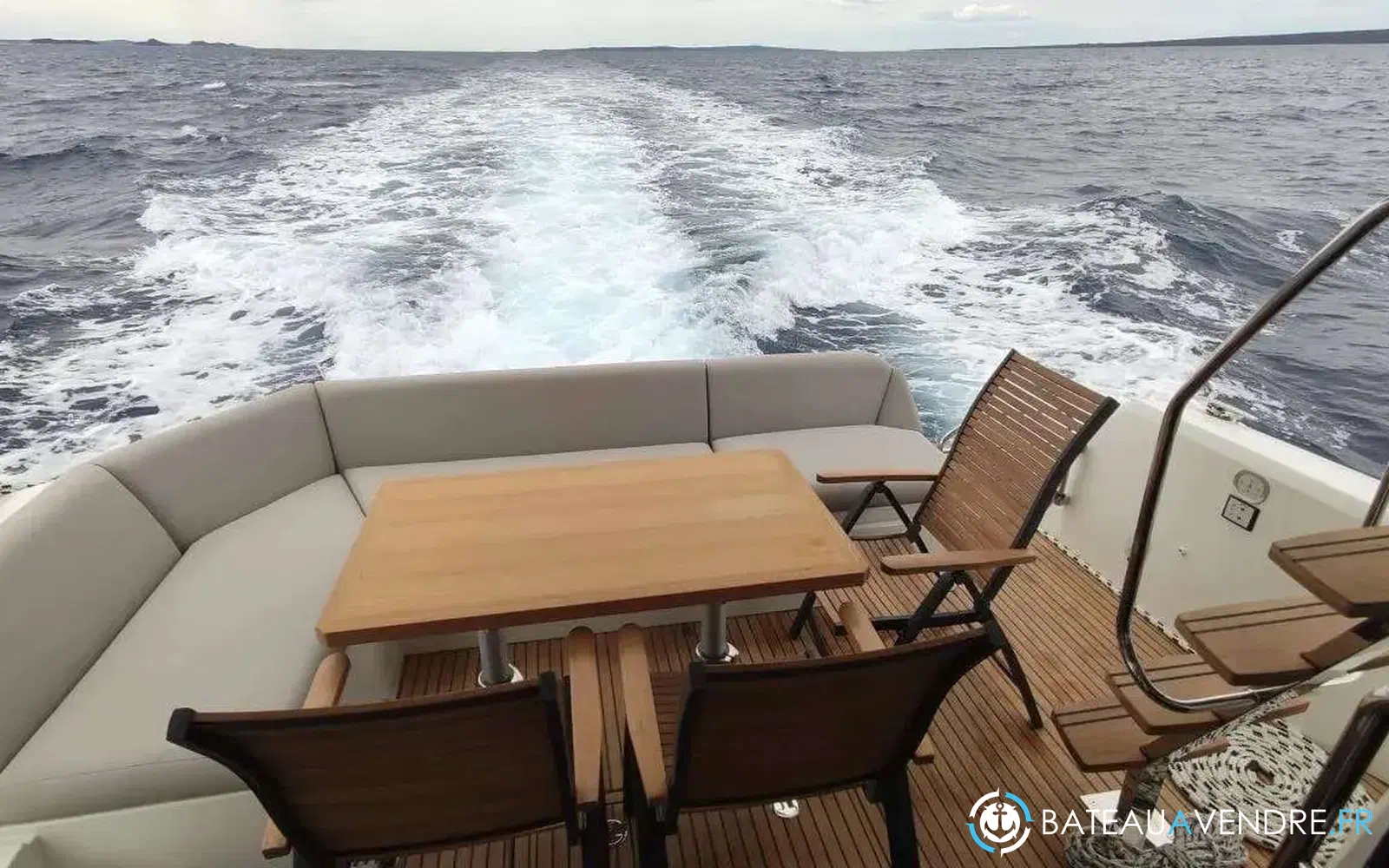 slider 5 Jeanneau Prestige 460 Fly