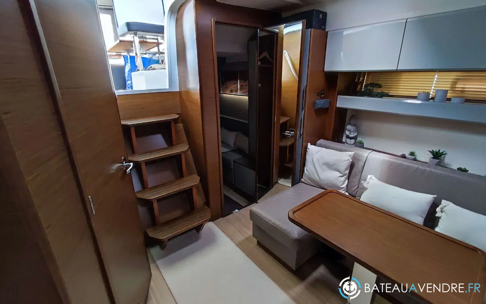slider 1 Bavaria Sport 40 HT