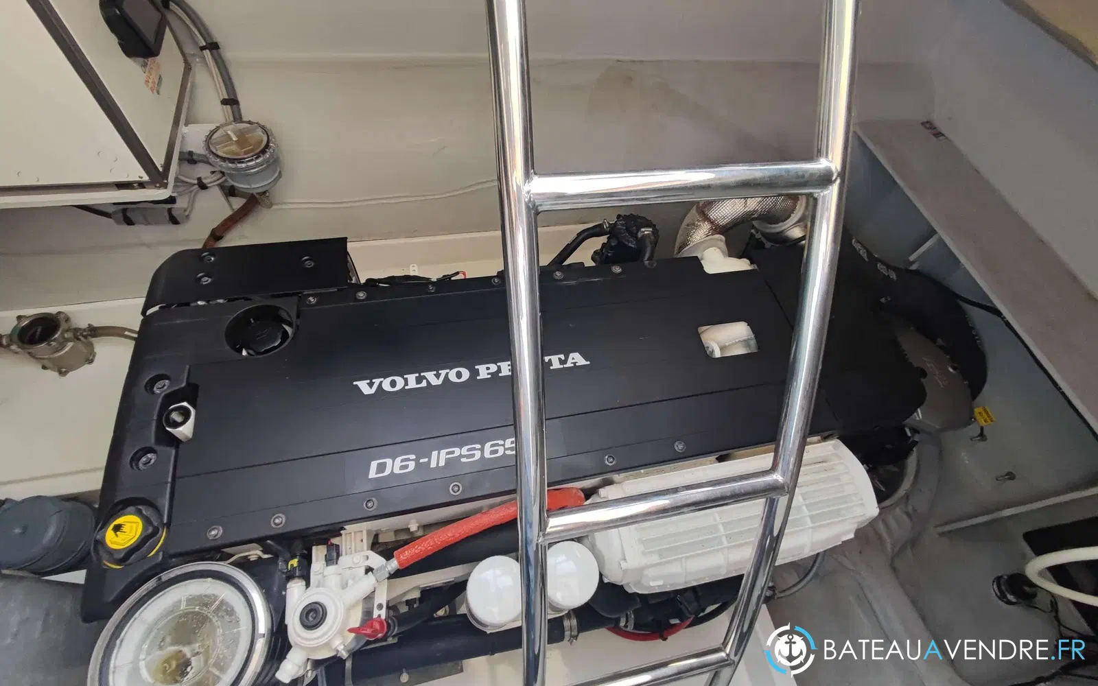 slider 2 Fountaine Pajot My 44