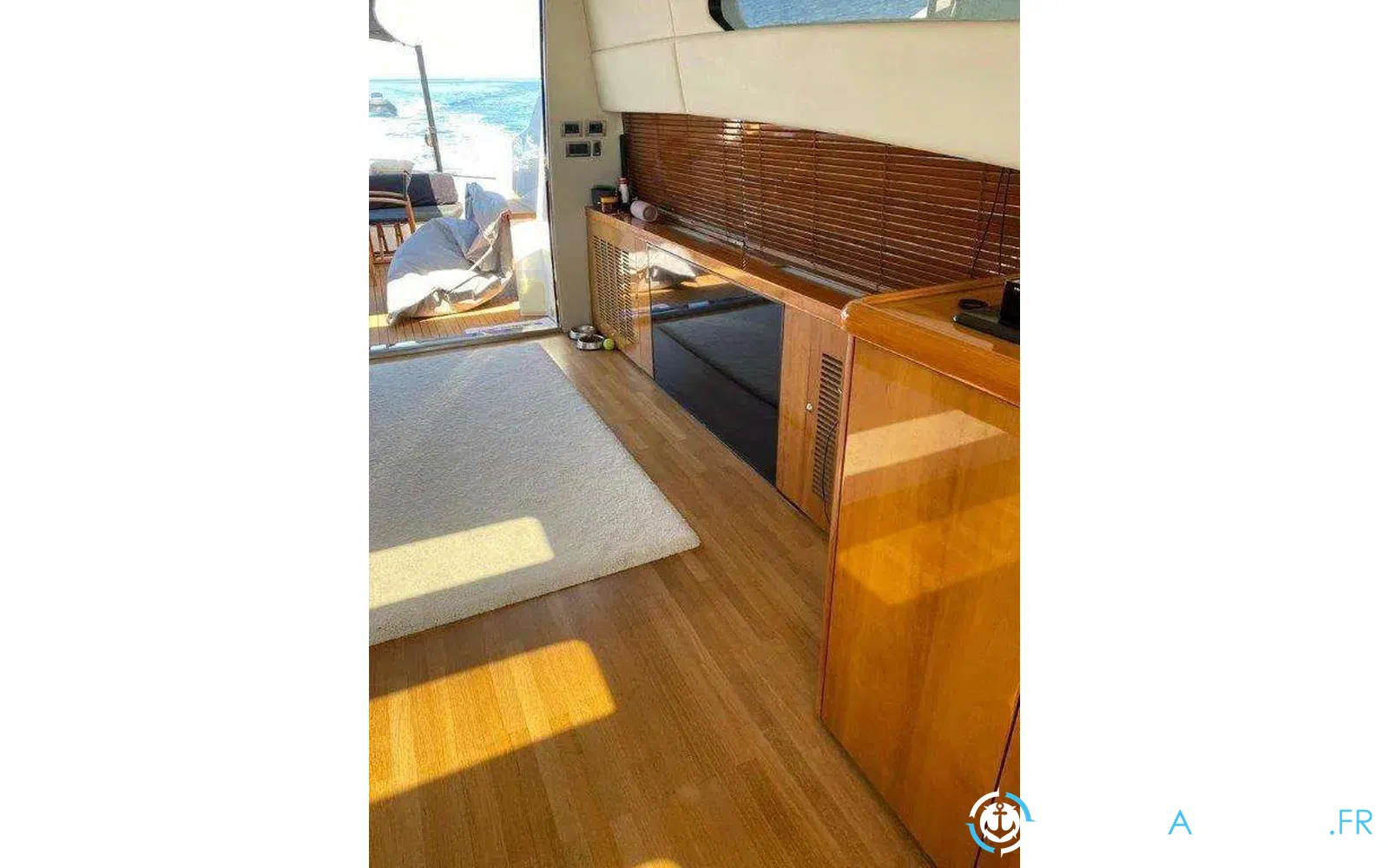 slider 9 Sunseeker Predator 72