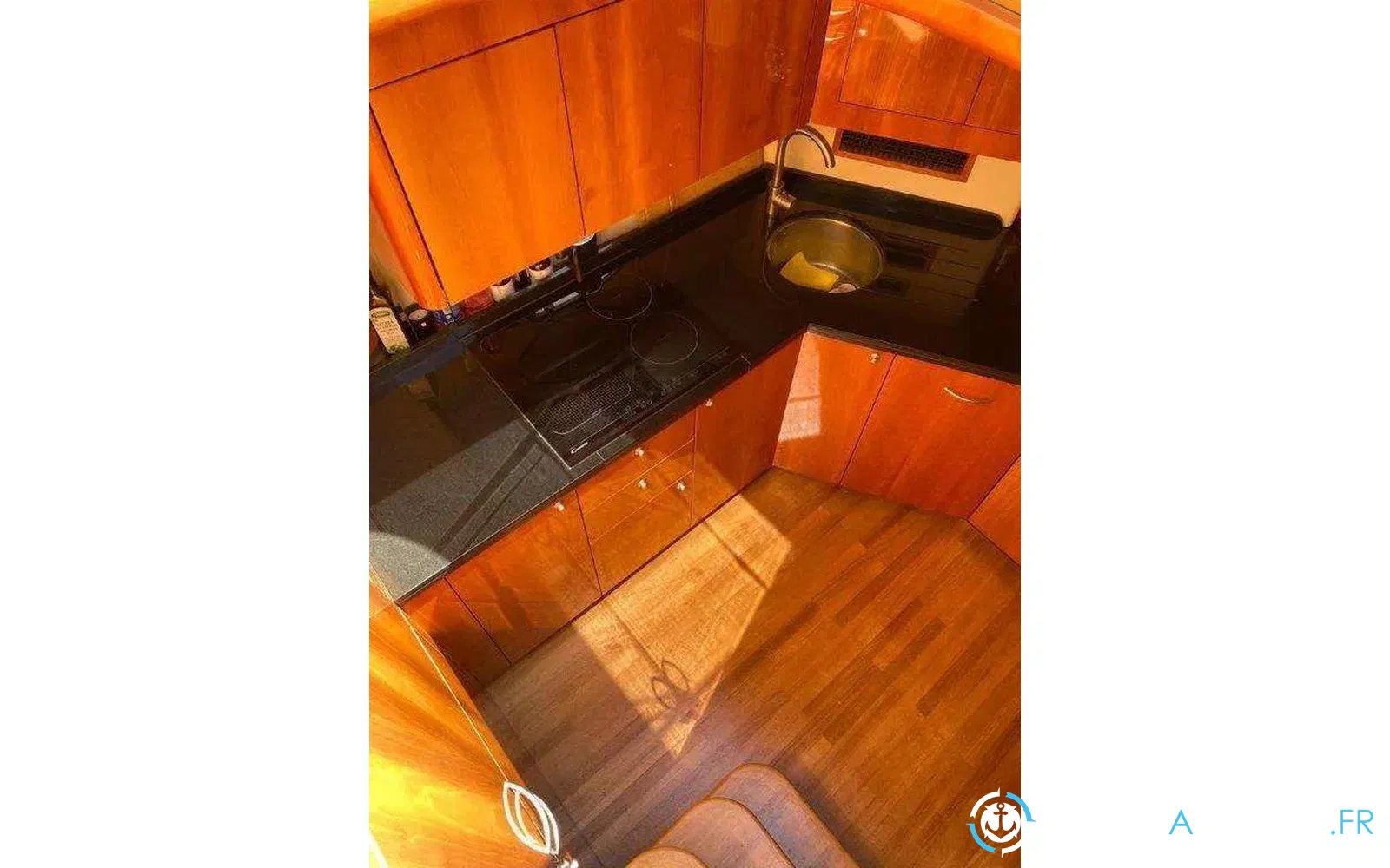 slider 4 Sunseeker Predator 72