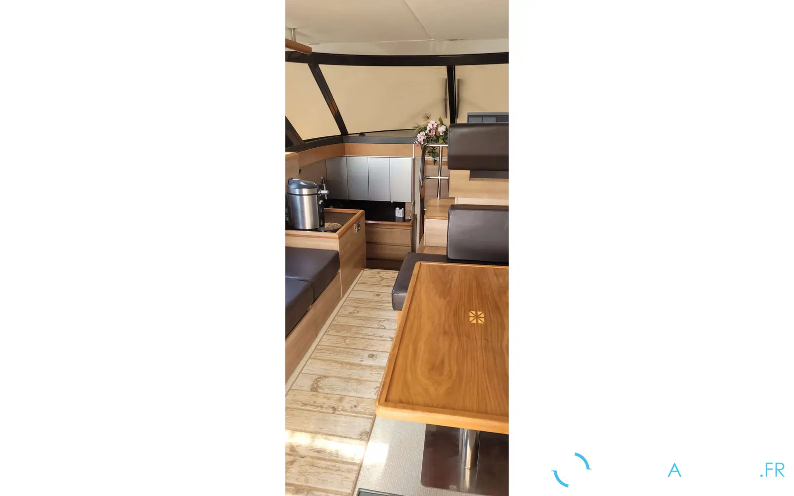 slider 12 Sealine F 42
