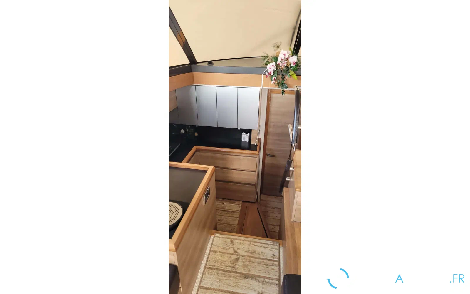 slider 16 Sealine F 42