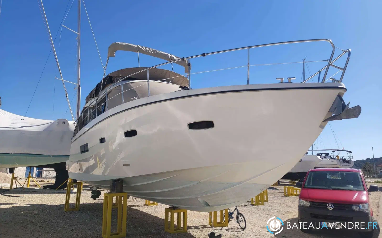 slider 8 Sealine F 42