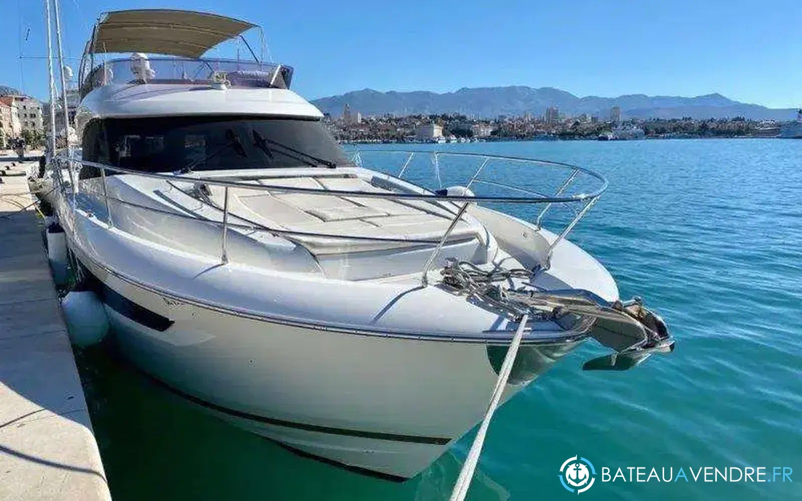 slider 12 Jeanneau Prestige 550 Fly
