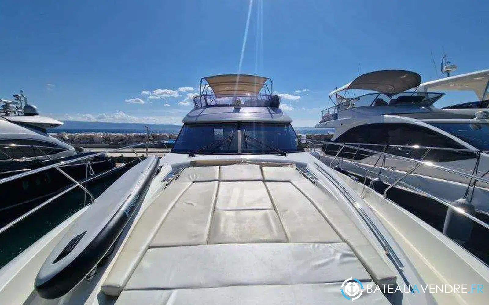 slider 3 Jeanneau Prestige 550 Fly