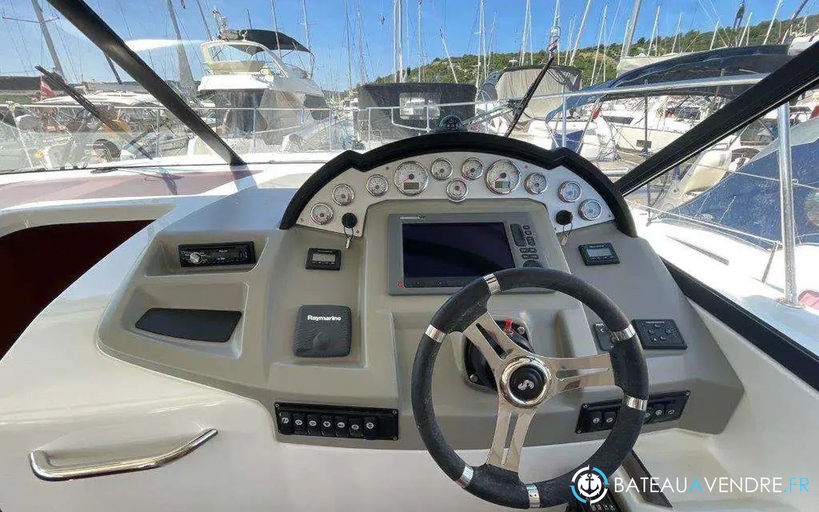 slider 1 Beneteau Antares 12