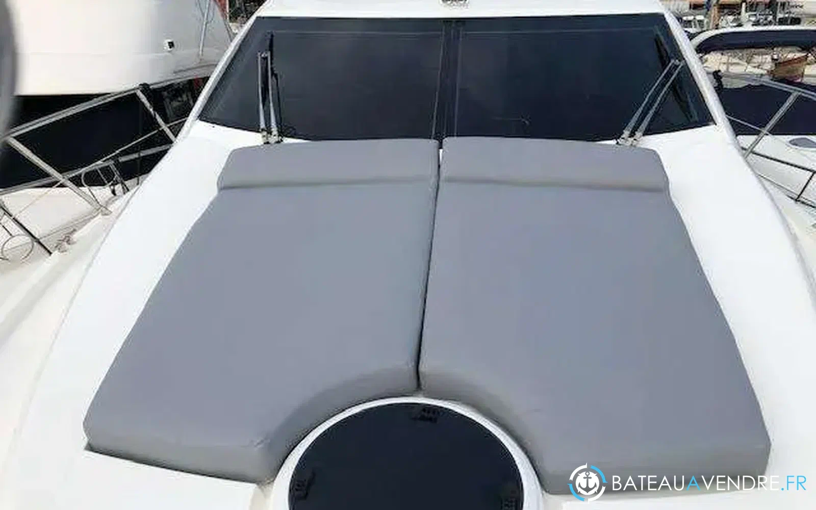 slider 11 Sunseeker Manhattan 50