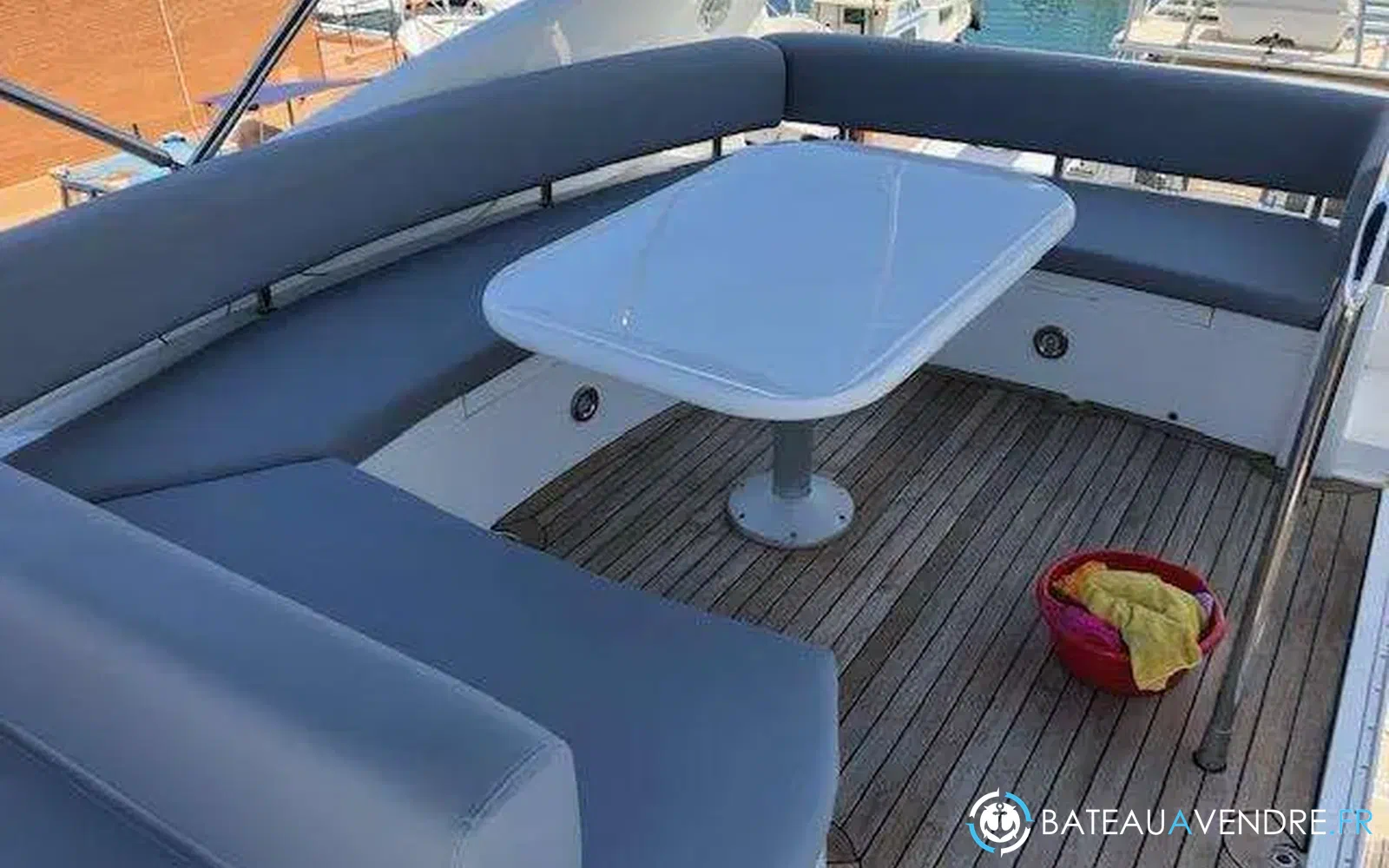 slider 17 Sunseeker Manhattan 50