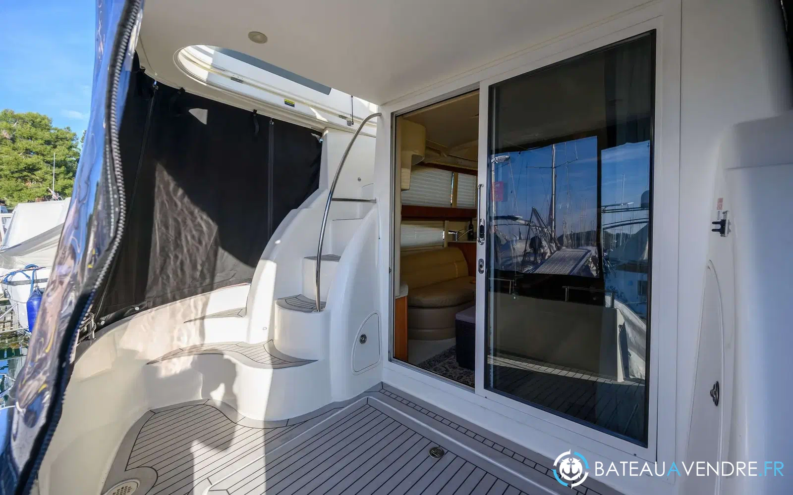 slider 9 Meridian Yacht 341