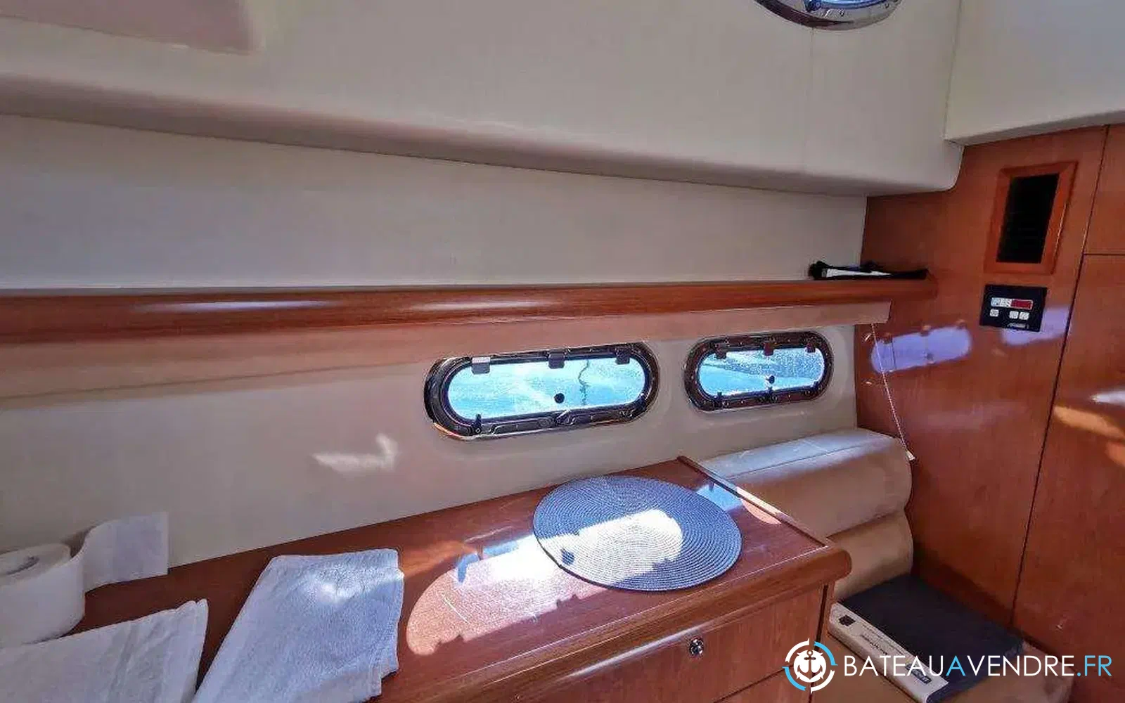 slider 10 Sealine SC 39