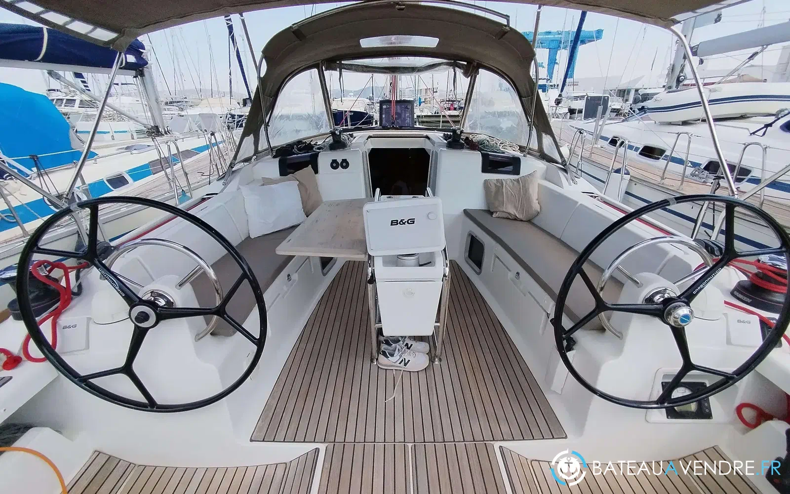 slider 14 Jeanneau Sun Odyssey 439