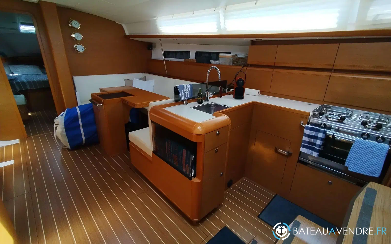 slider 15 Jeanneau Sun Odyssey 439
