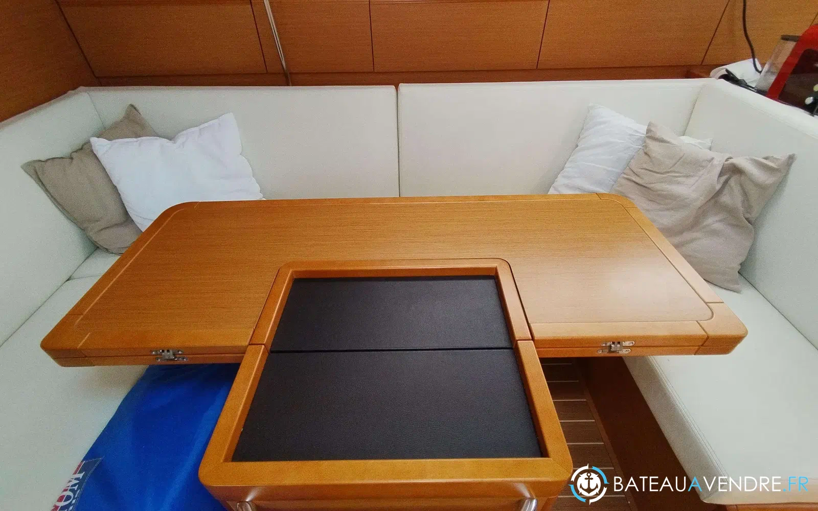 slider 18 Jeanneau Sun Odyssey 439