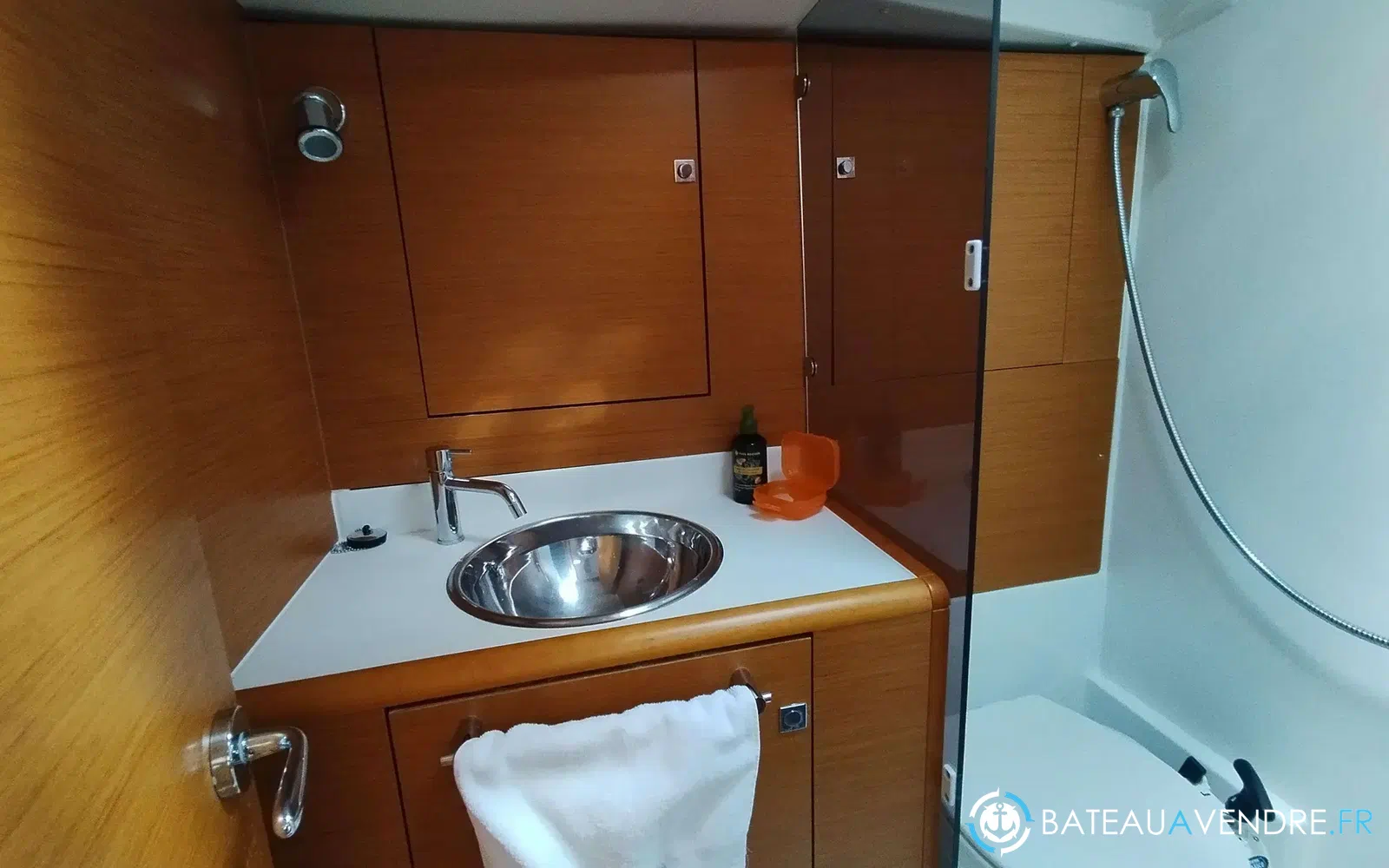 slider 1 Jeanneau Sun Odyssey 439