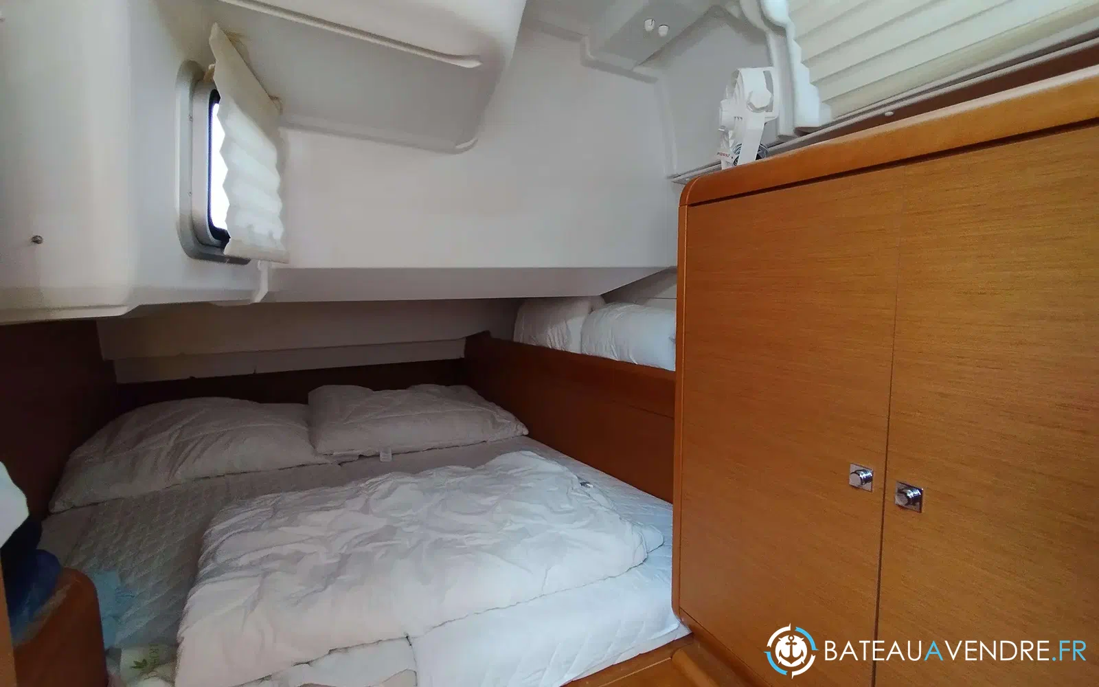 slider 19 Jeanneau Sun Odyssey 439