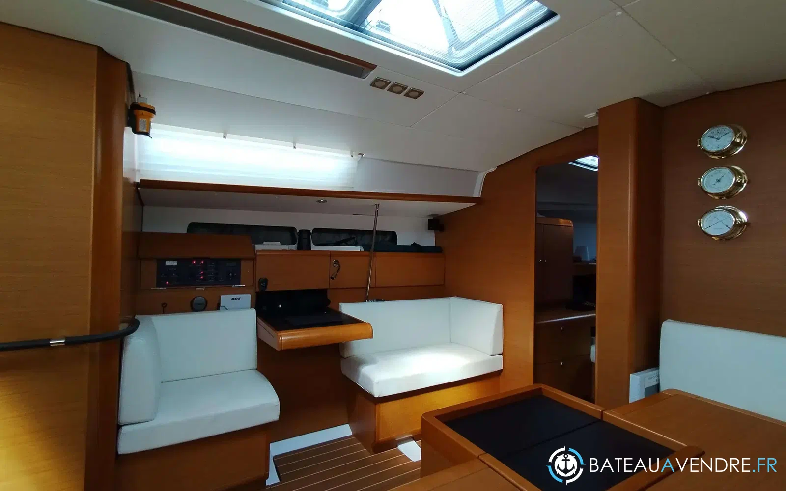 slider 21 Jeanneau Sun Odyssey 439