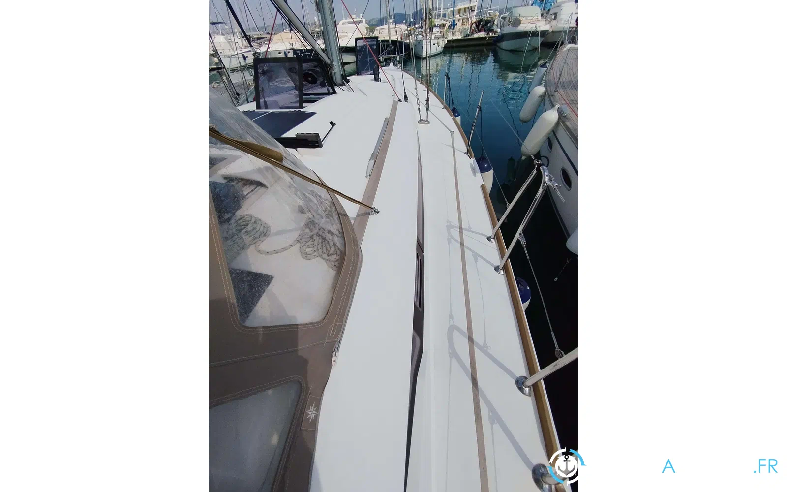 slider 6 Jeanneau Sun Odyssey 439