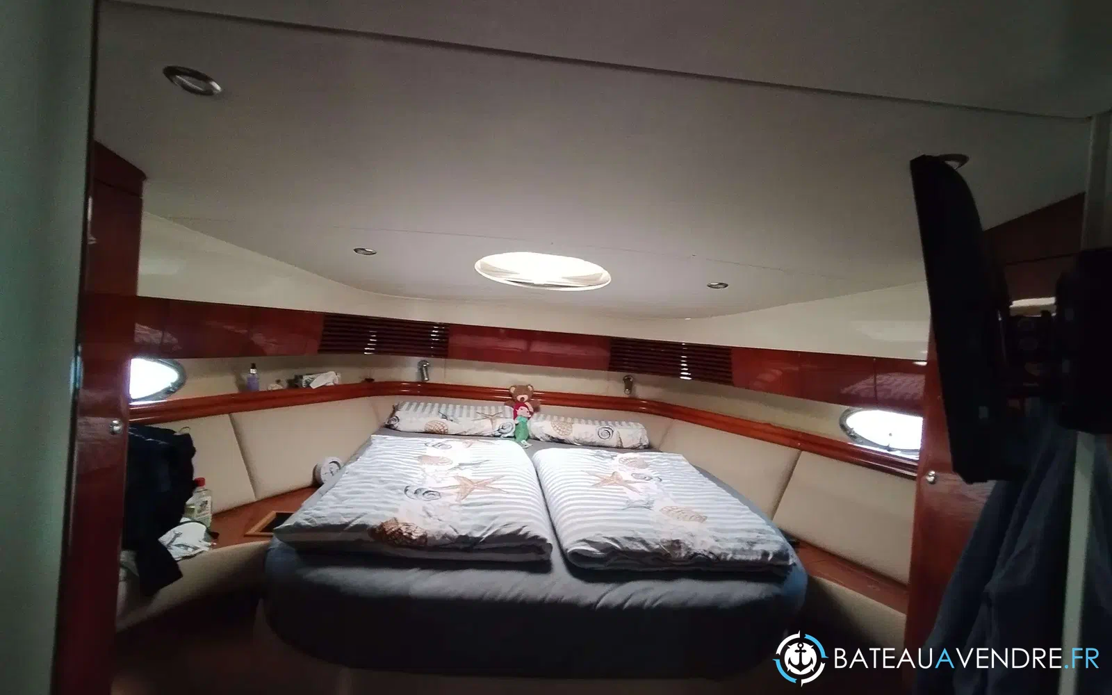 slider 18 Fairline Phantom 50