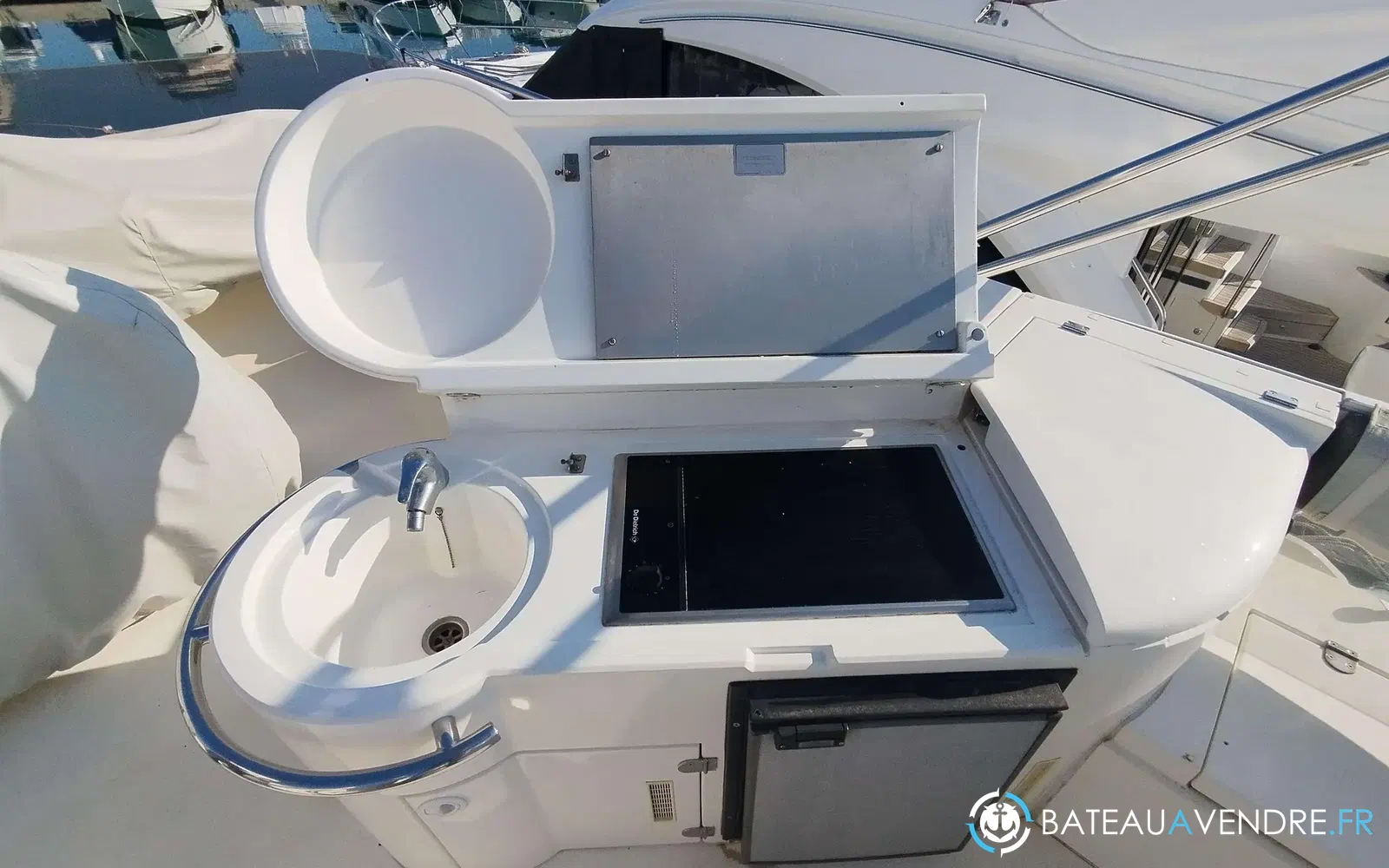 slider 24 Fairline Phantom 50