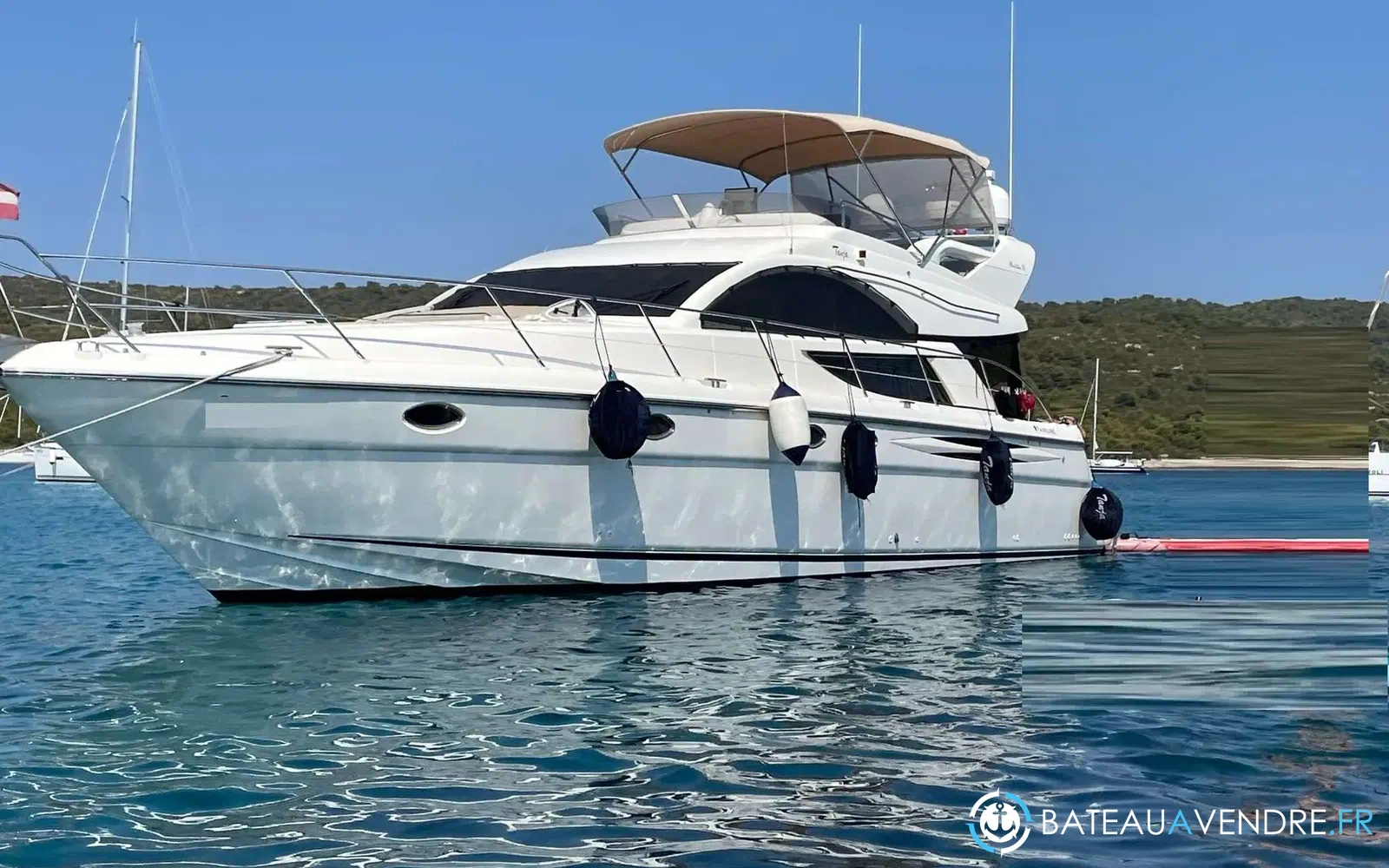slider 32 Fairline Phantom 50