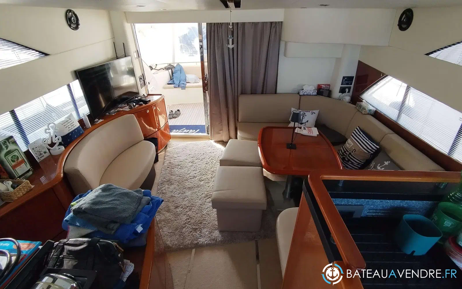 slider 33 Fairline Phantom 50