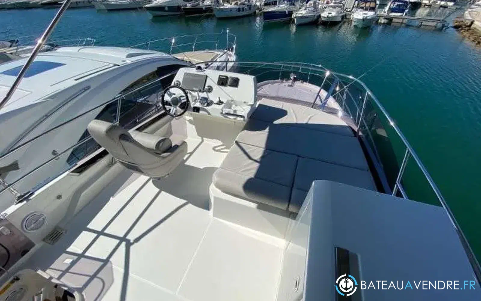 slider 11 Prestige Yachts 420 Fly