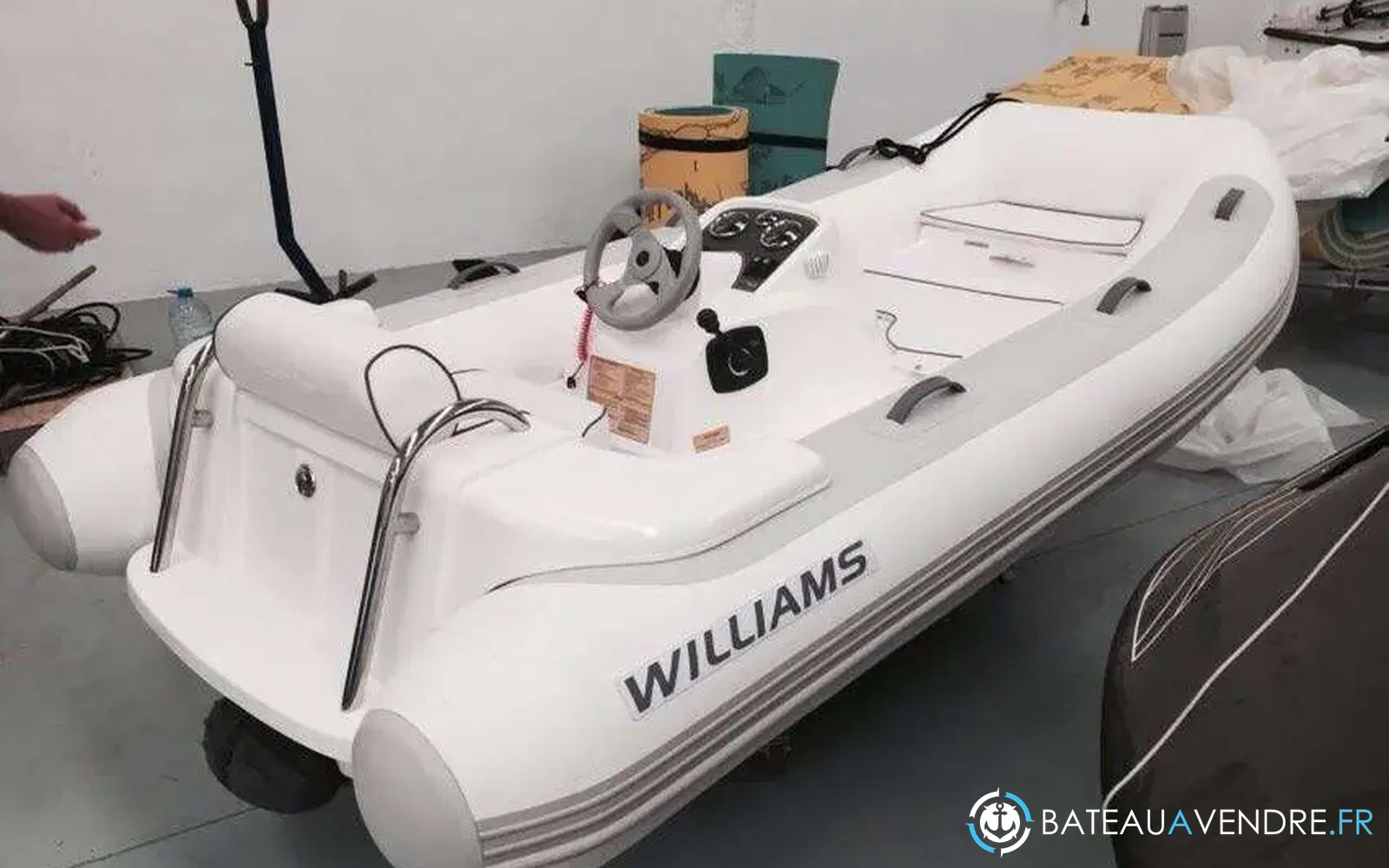 slider 5 Azimut 68 S