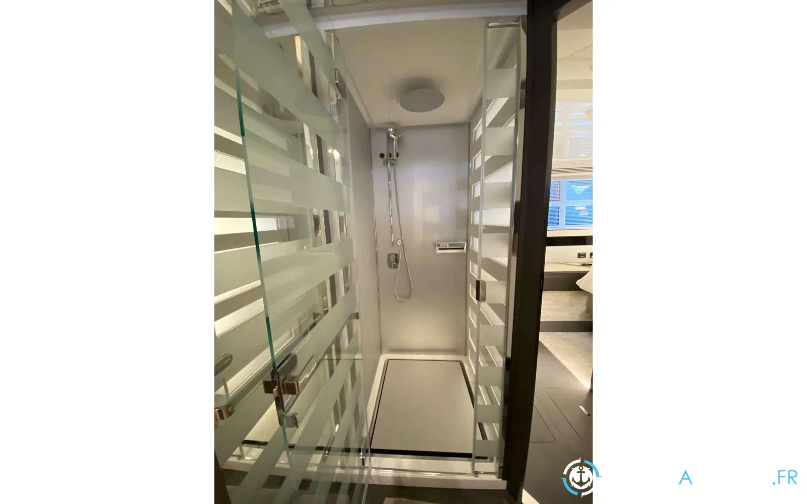 slider 1 Azimut S7