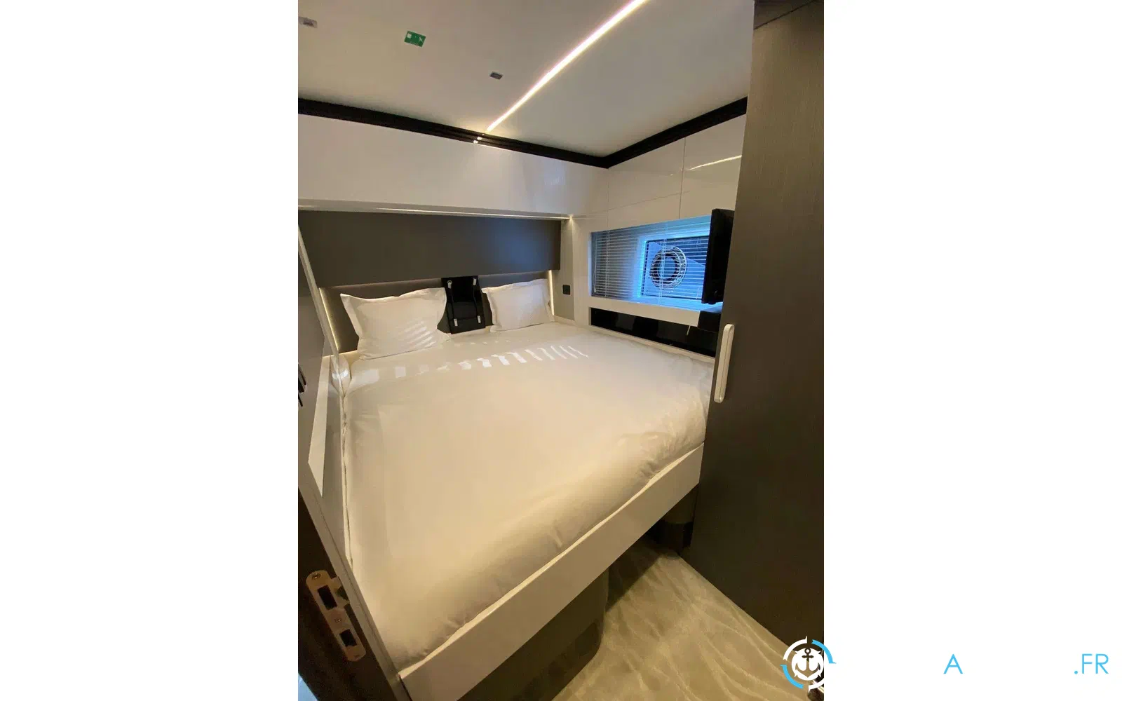 slider 2 Azimut S7