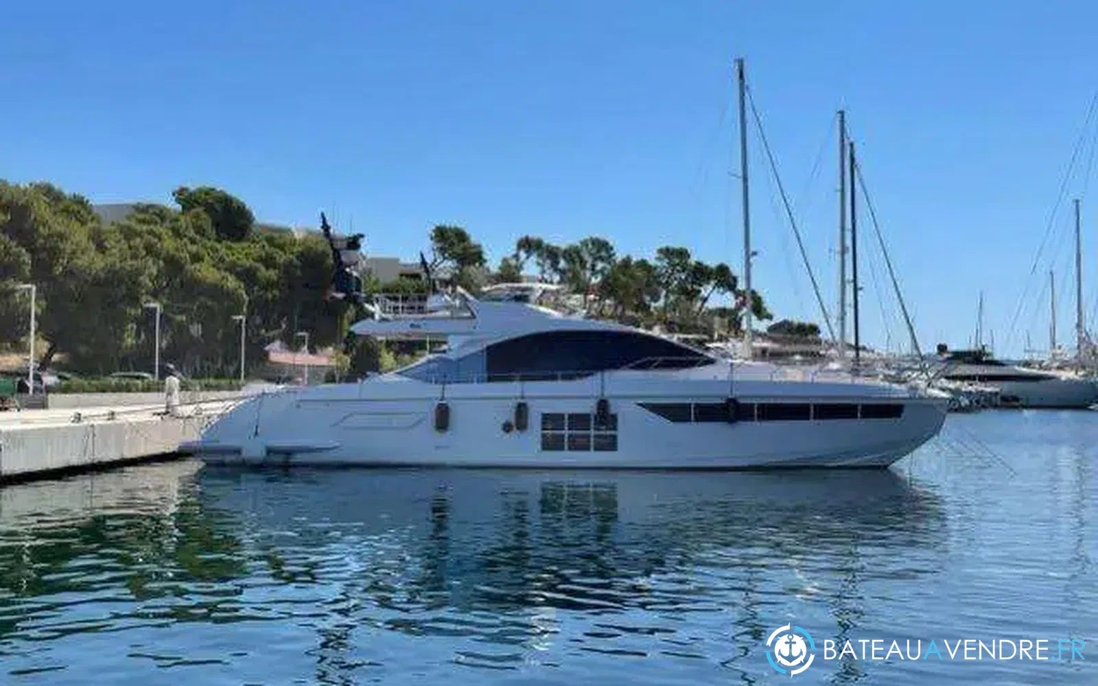 slider 4 Azimut S7