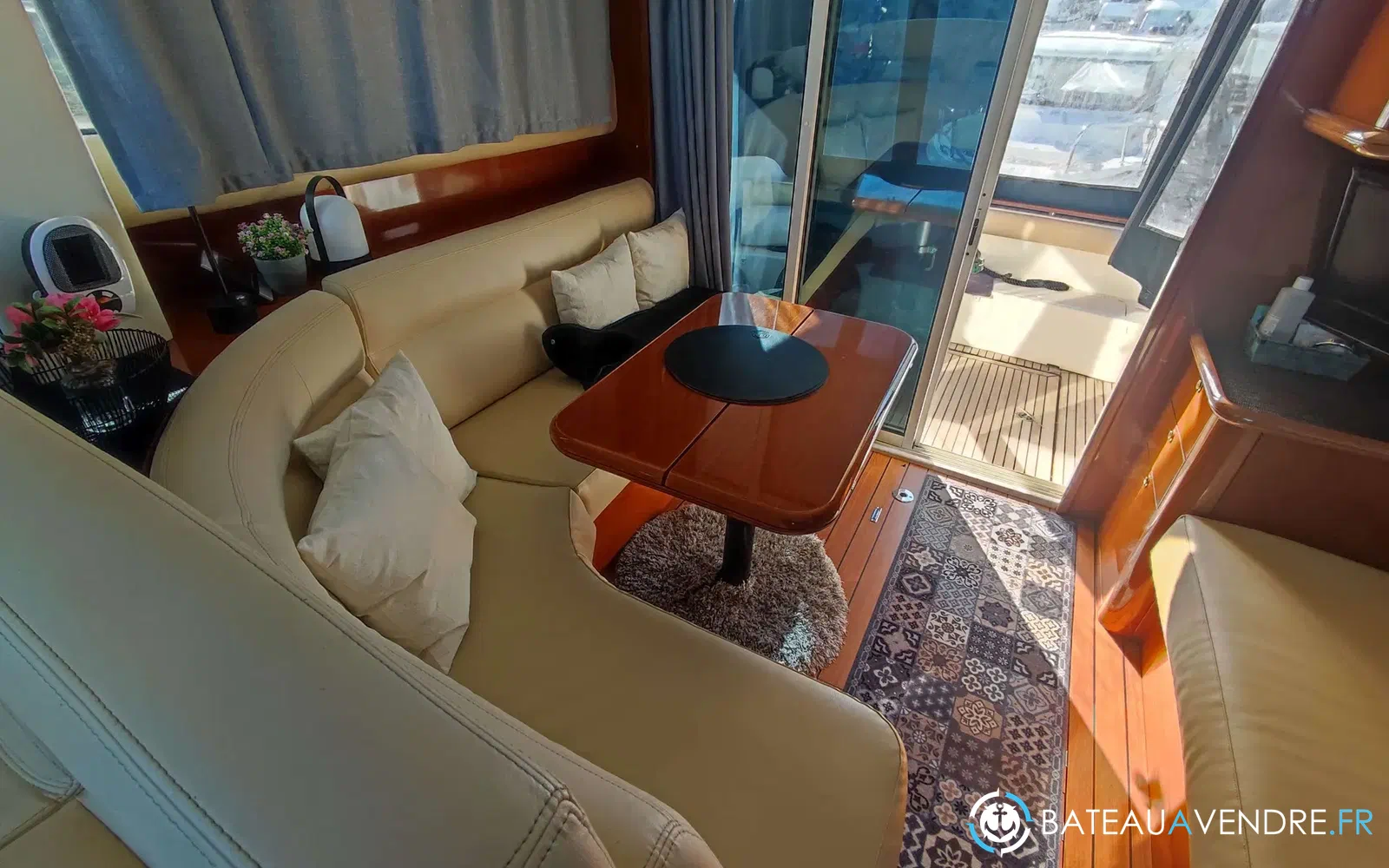 slider 4 Jeanneau Prestige 36