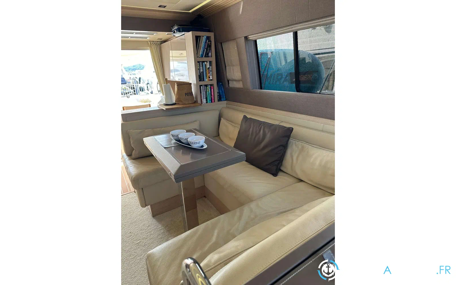 slider 7 Beneteau Monte Carlo 5