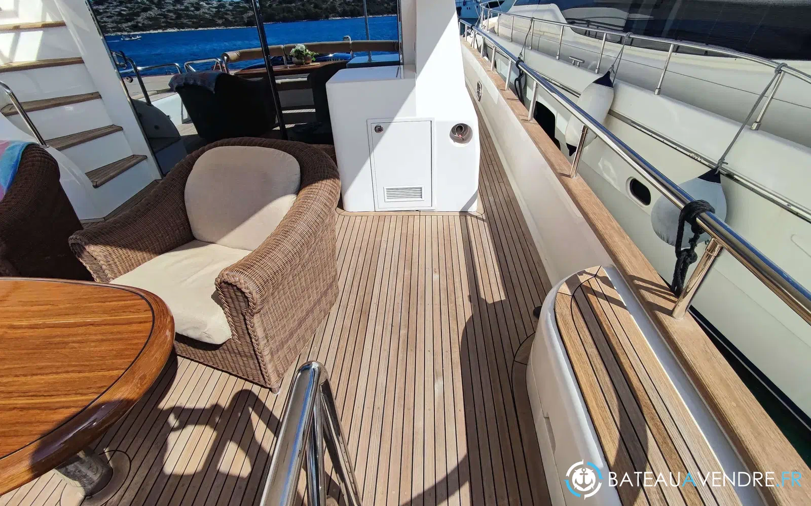 slider 10 Elegance Yachts Elegance 70