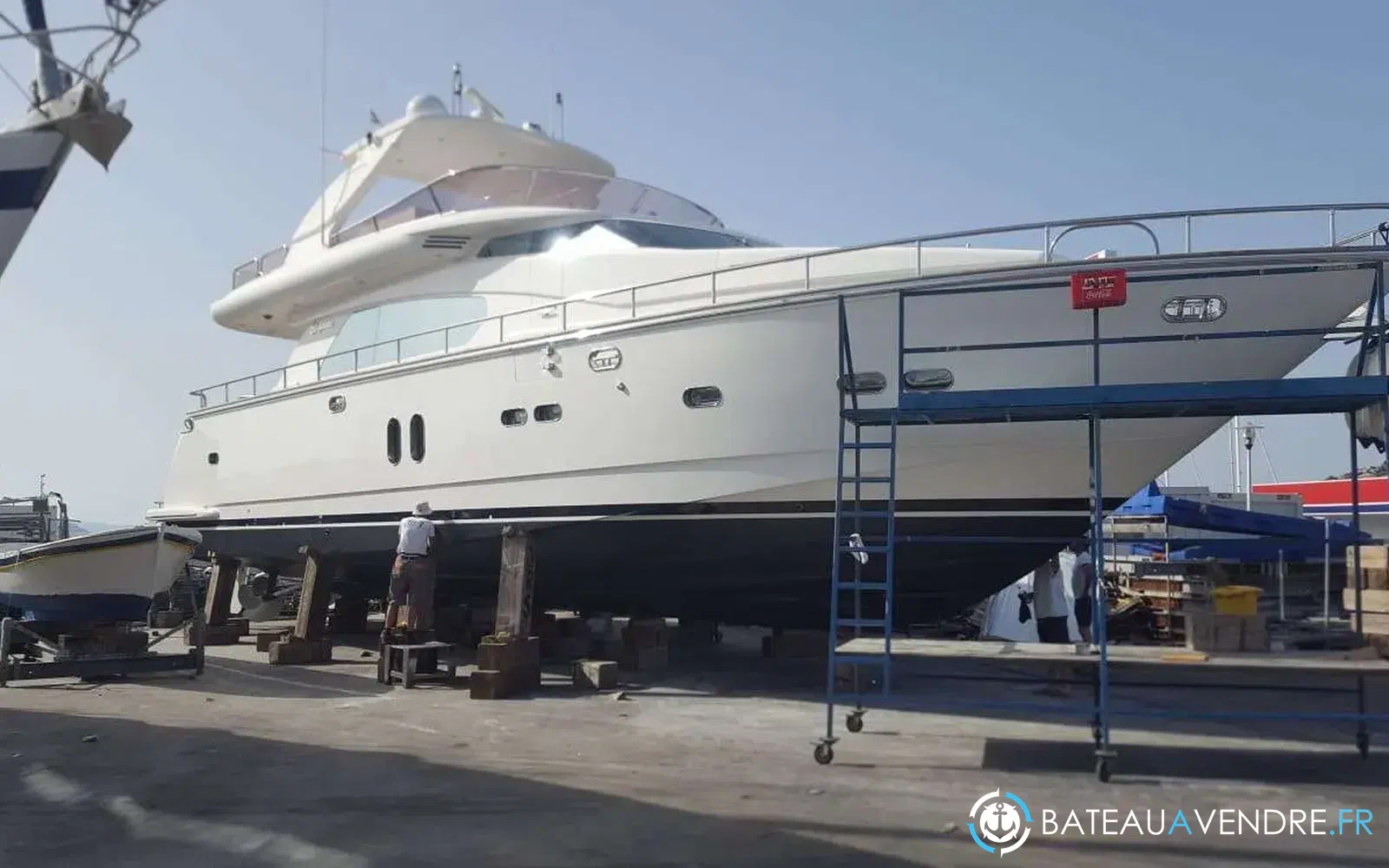 slider 17 Elegance Yachts Elegance 70