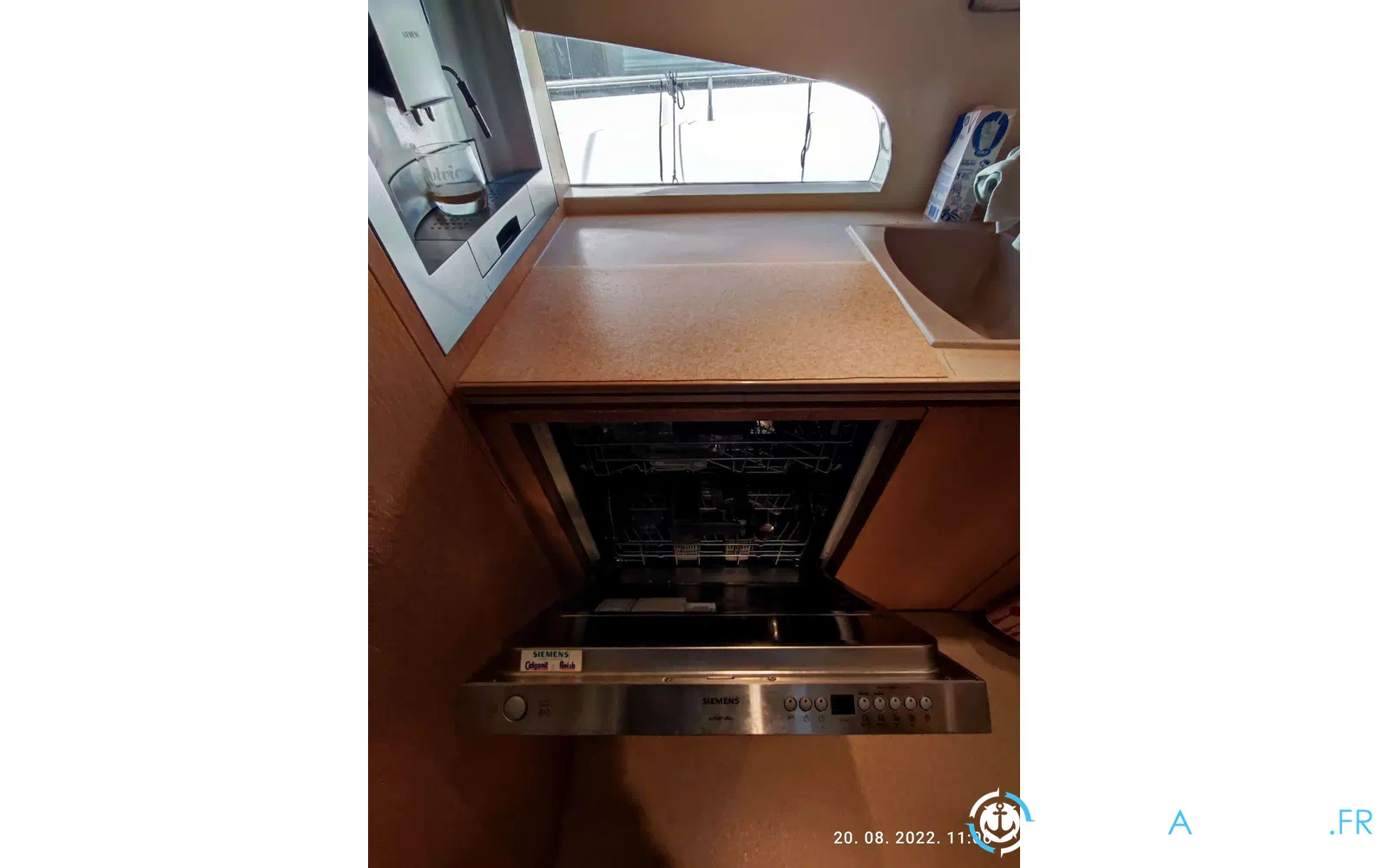 slider 23 Elegance Yachts Elegance 70