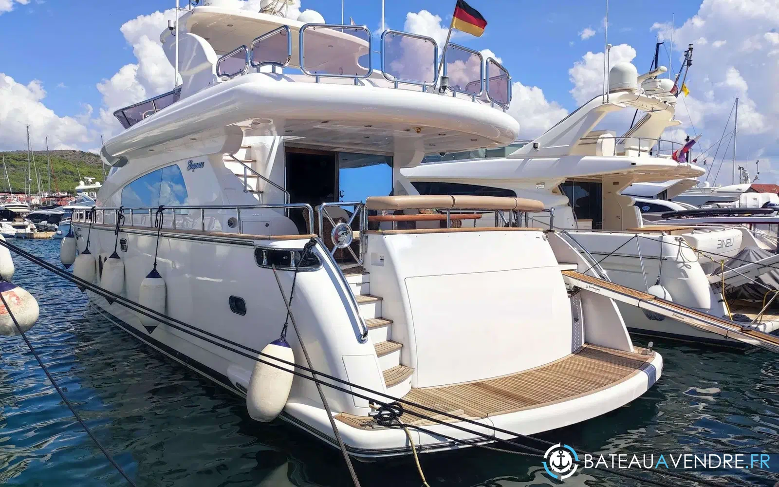 slider 49 Elegance Yachts Elegance 70