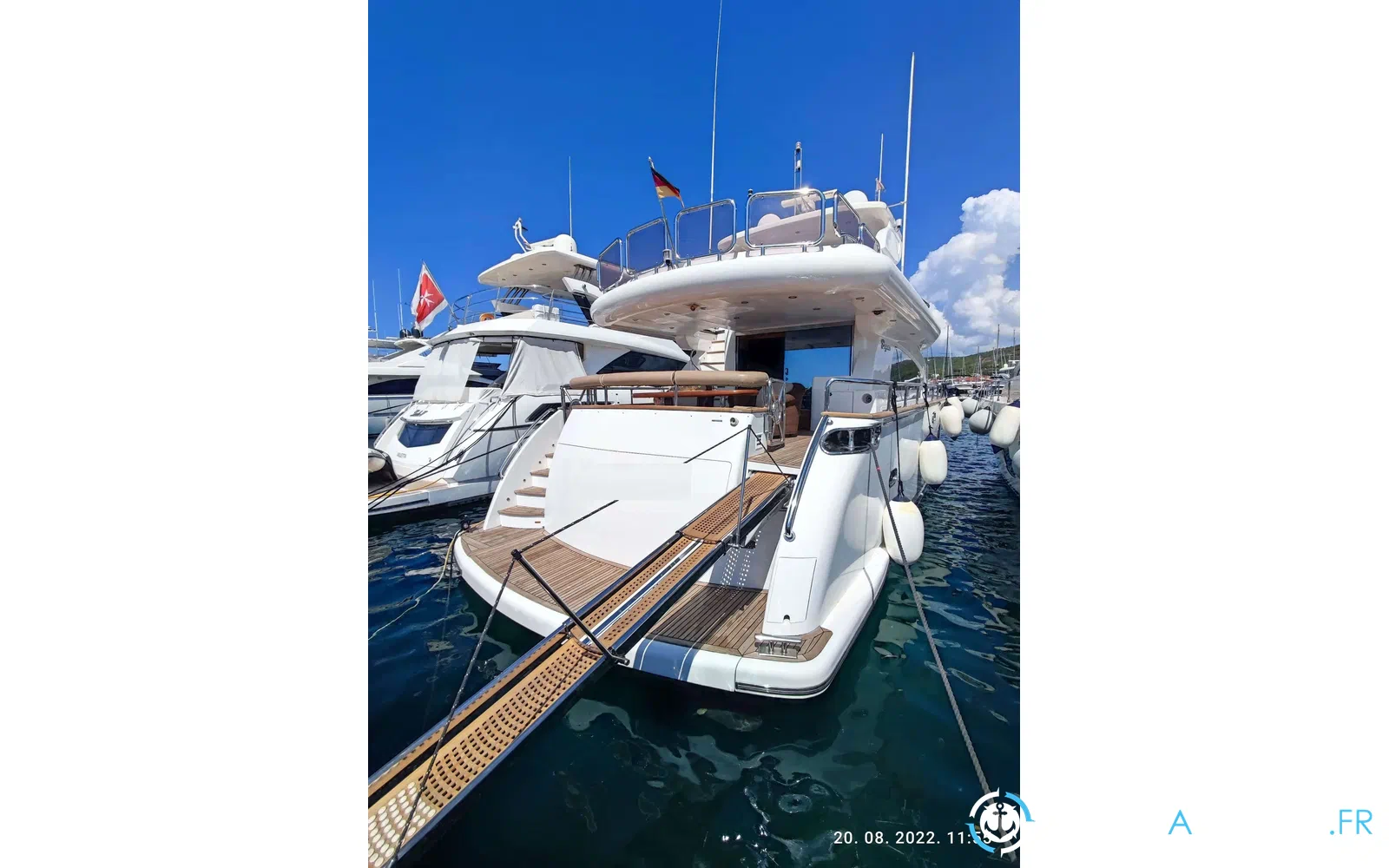 slider 6 Elegance Yachts Elegance 70