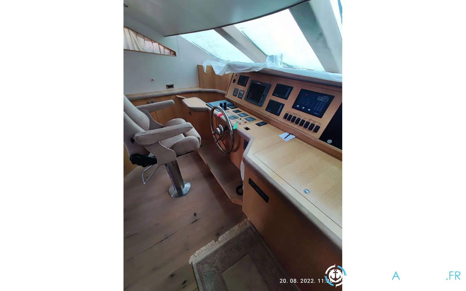 slider 8 Elegance Yachts Elegance 70