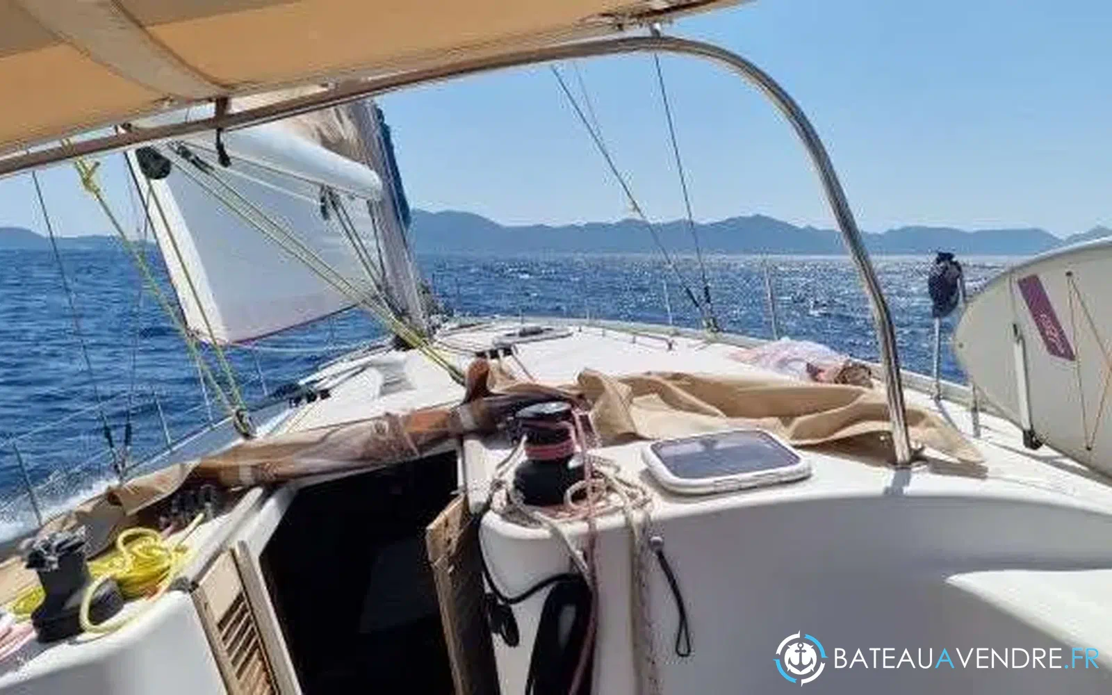 slider 10 Beneteau Cyclades 50.5