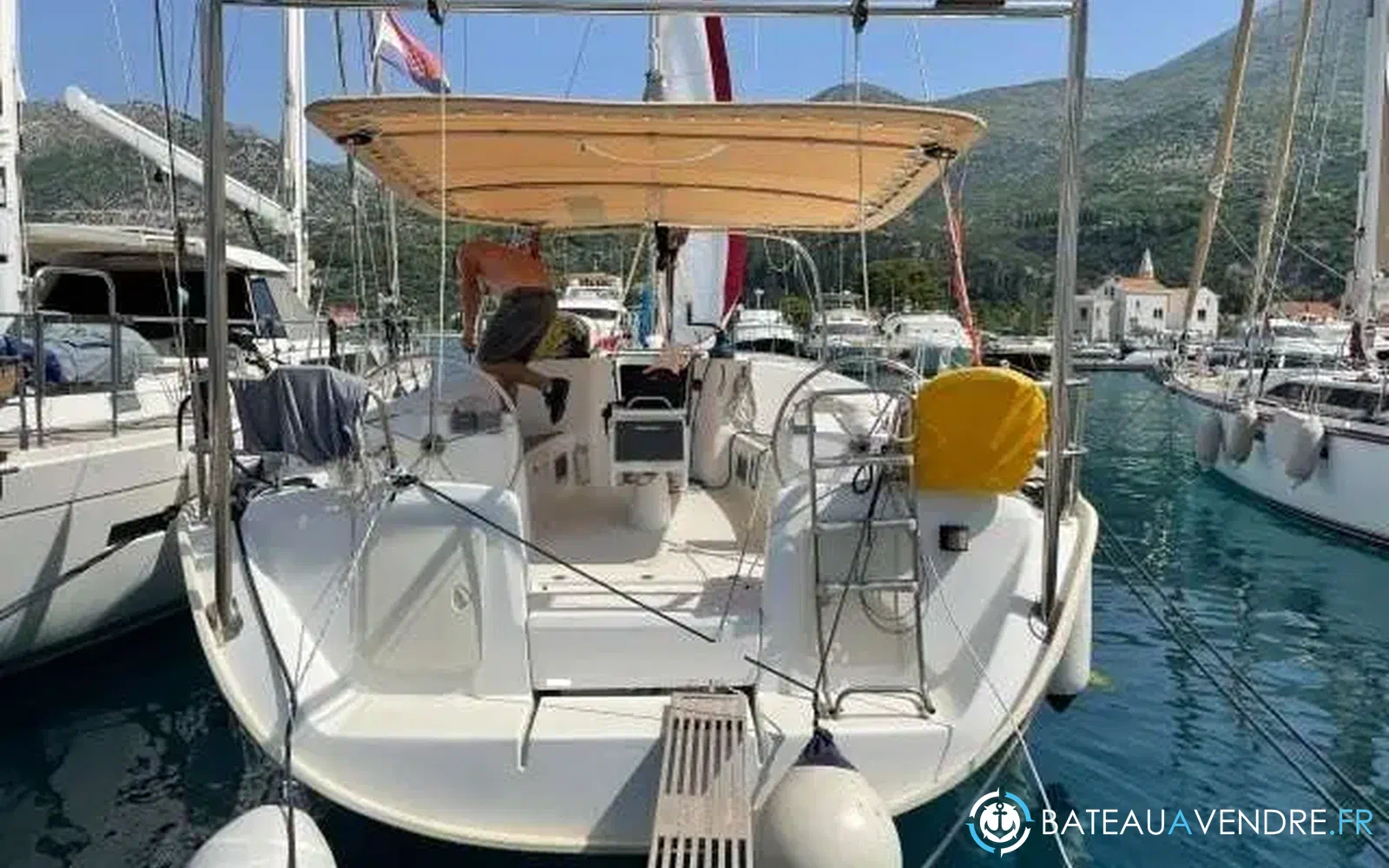 slider 2 Beneteau Cyclades 50.5