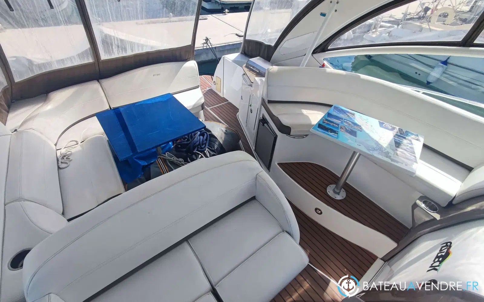 slider 17 Cruisers Yachts 360