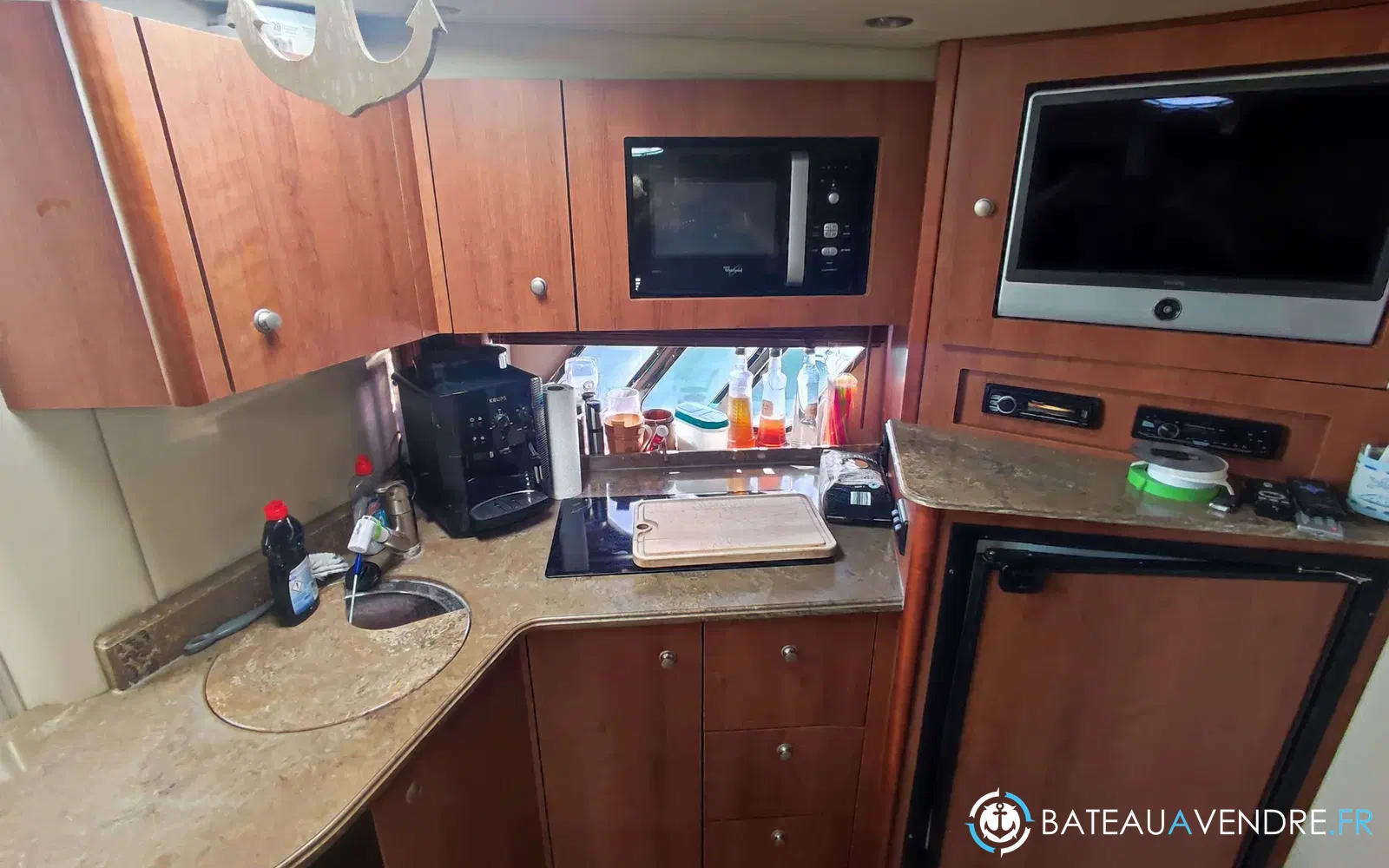 slider 1 Cruisers Yachts 360