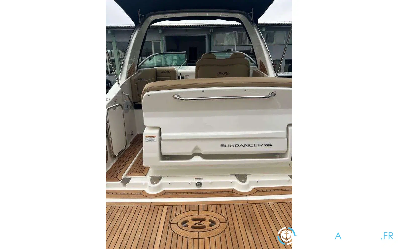 slider 9 Sea Ray Sundancer 265