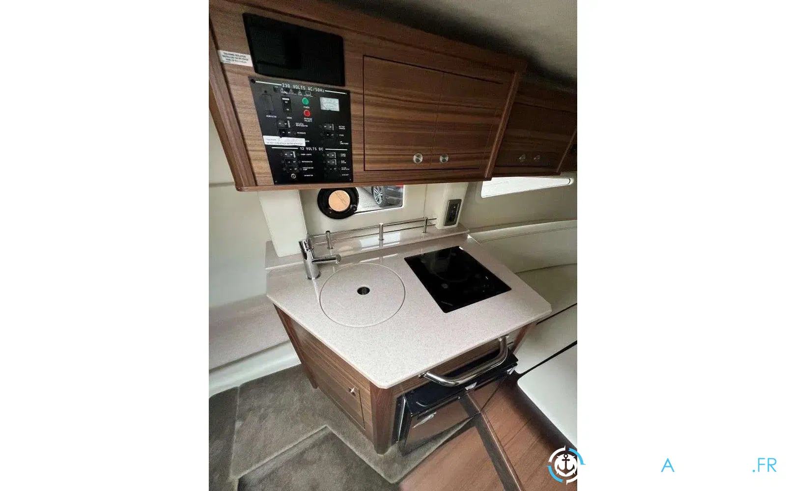 slider 7 Sea Ray Sundancer 265