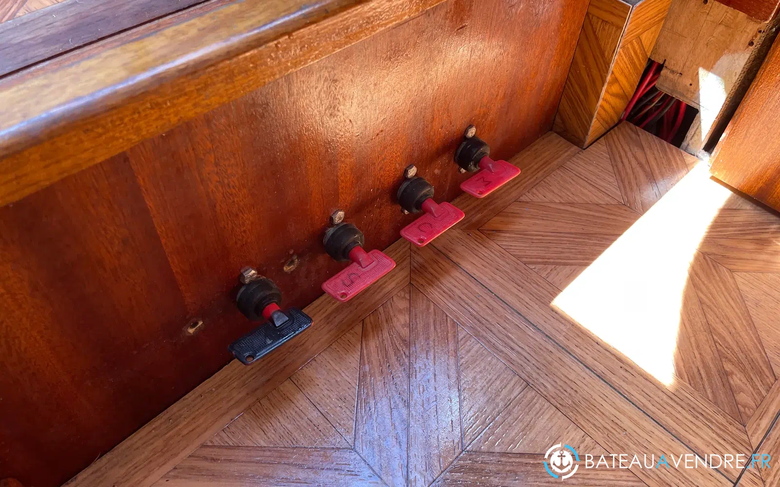 slider 20 Wauquiez Victorian 28
